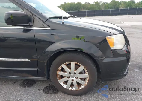 2013 Chrysler Town & Country Touring из США, поврежденный, VIN 2C4RC1BG0DR669959